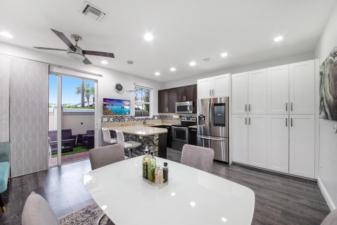 6960 Long Pine Circle, Coconut Creek