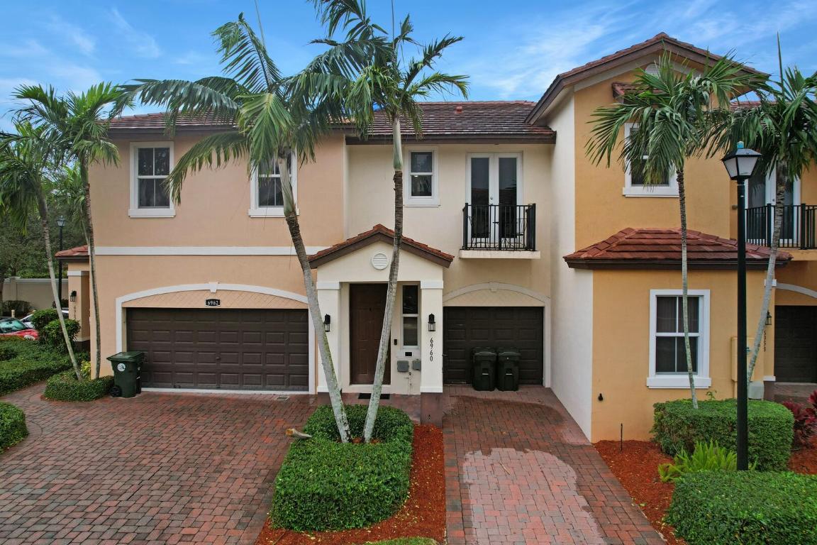 6960 Long Pine Circle, Coconut Creek