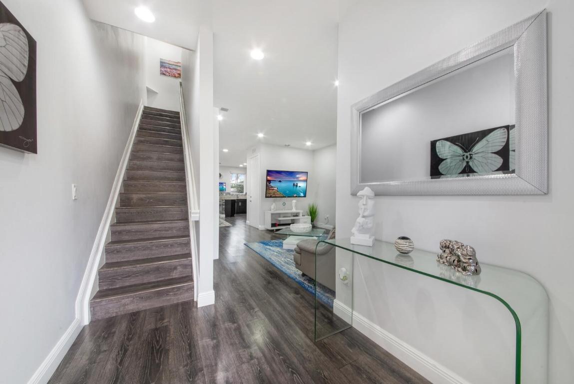 6960 Long Pine Circle, Coconut Creek