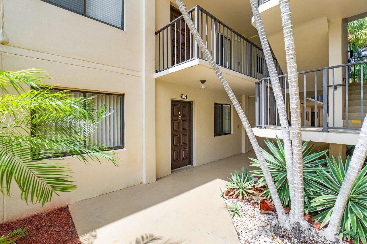 5370 Las Verdes Circle 107