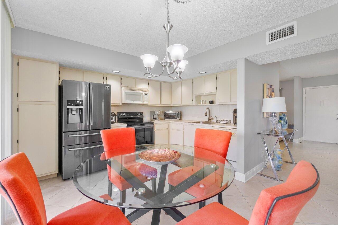 5370 Las Verdes Circle 107