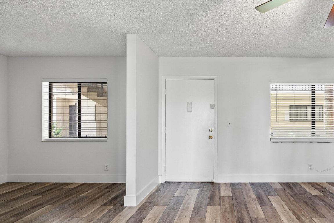 5280 Las Verdes Circle 111, Delray Beach Unit: 111