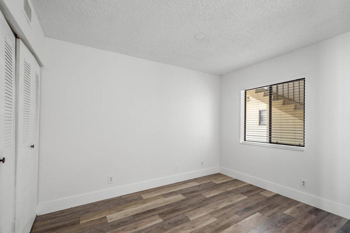 5280 Las Verdes Circle 111, Delray Beach Unit: 111