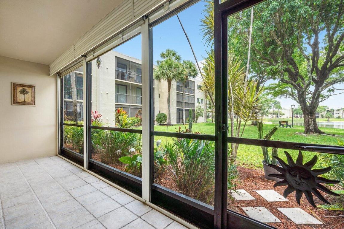 5280 Las Verdes Circle 111, Delray Beach Unit: 111