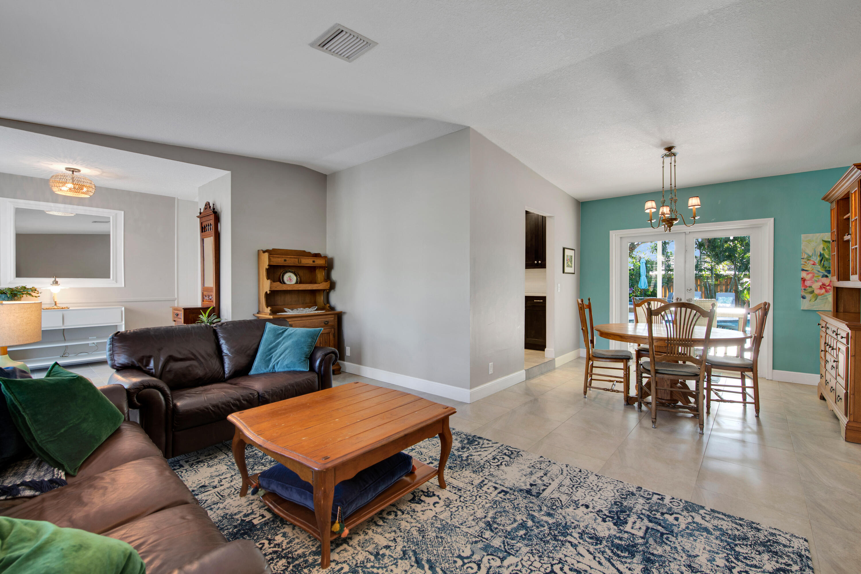 698 SW 15th Avenue, Boca Raton