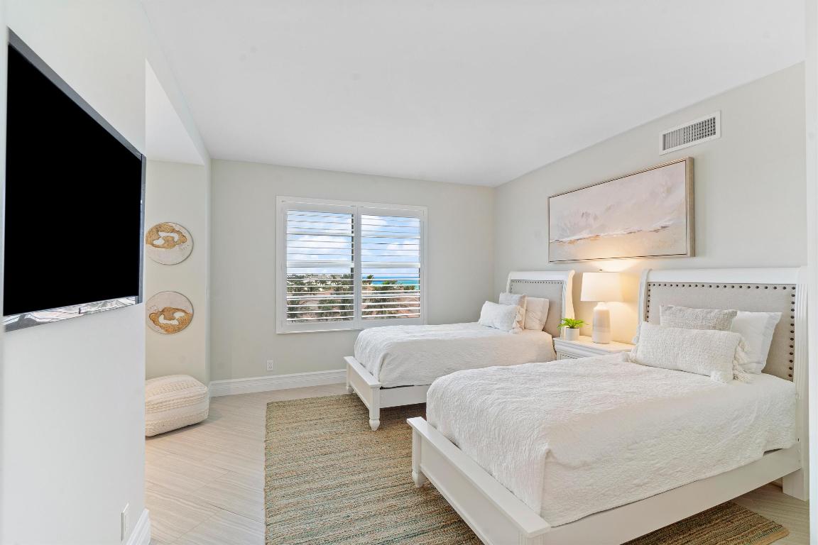 6665 N Ocean Boulevard B5