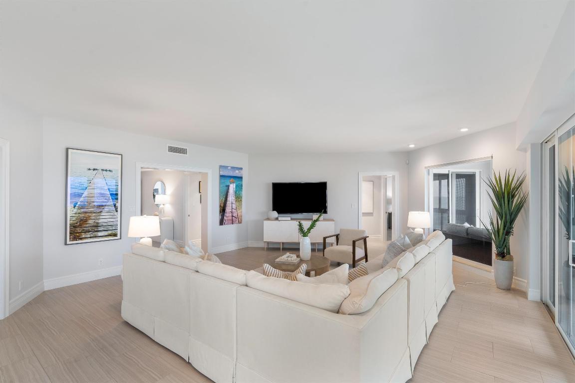 6665 N Ocean Boulevard B5