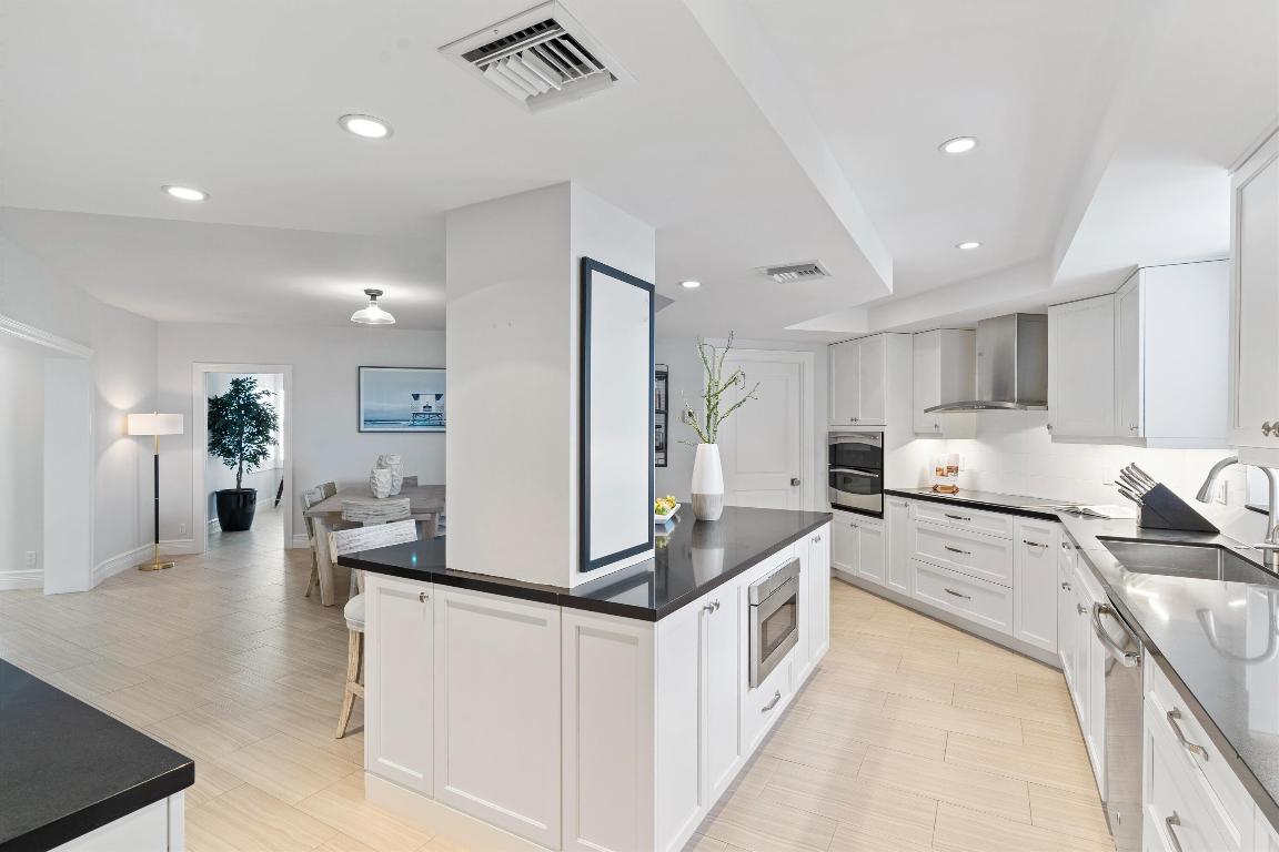 6665 N Ocean Boulevard B5