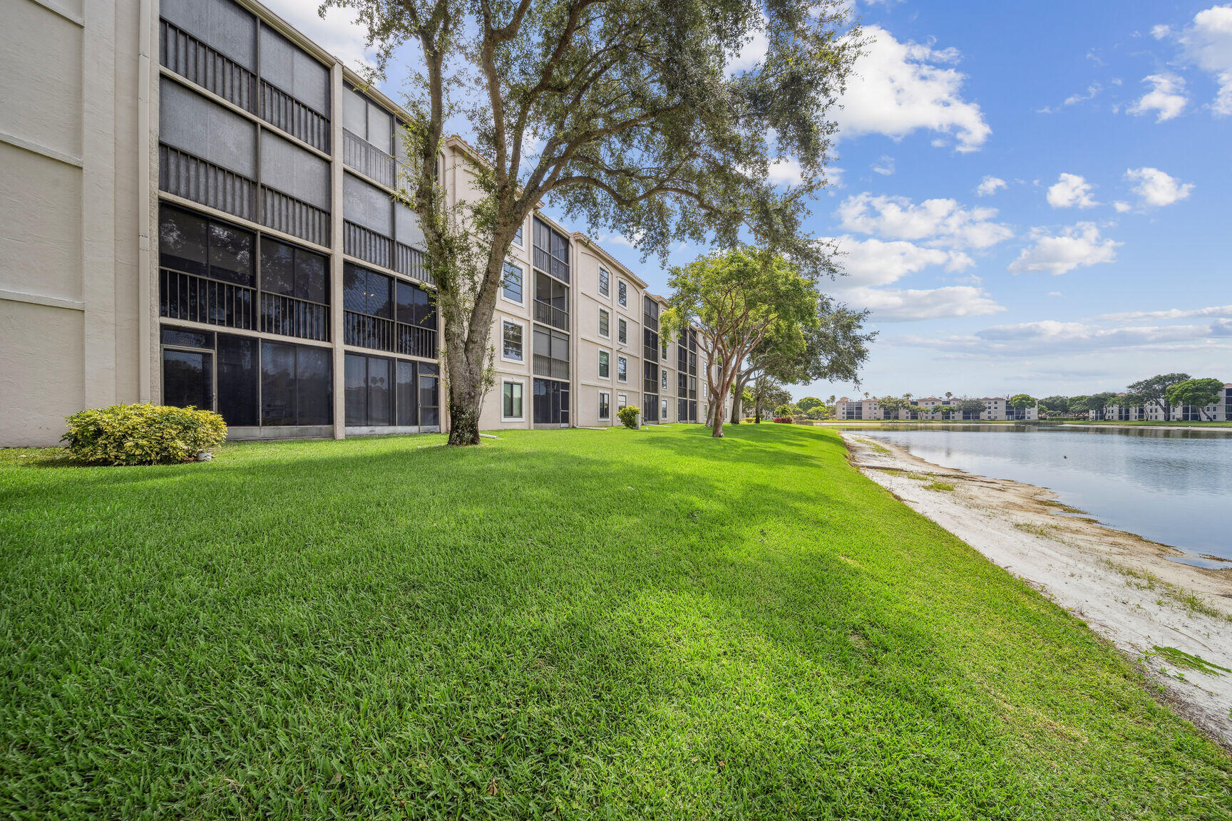 6037 Pointe Regal Circle 207