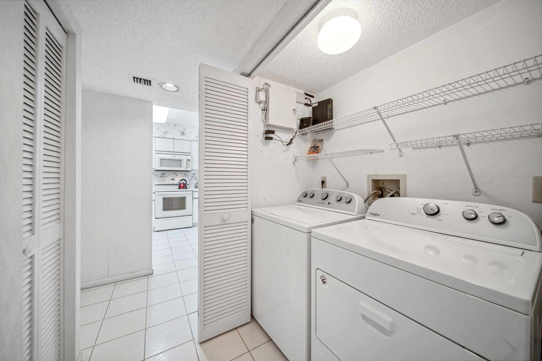 6037 Pointe Regal Circle 207