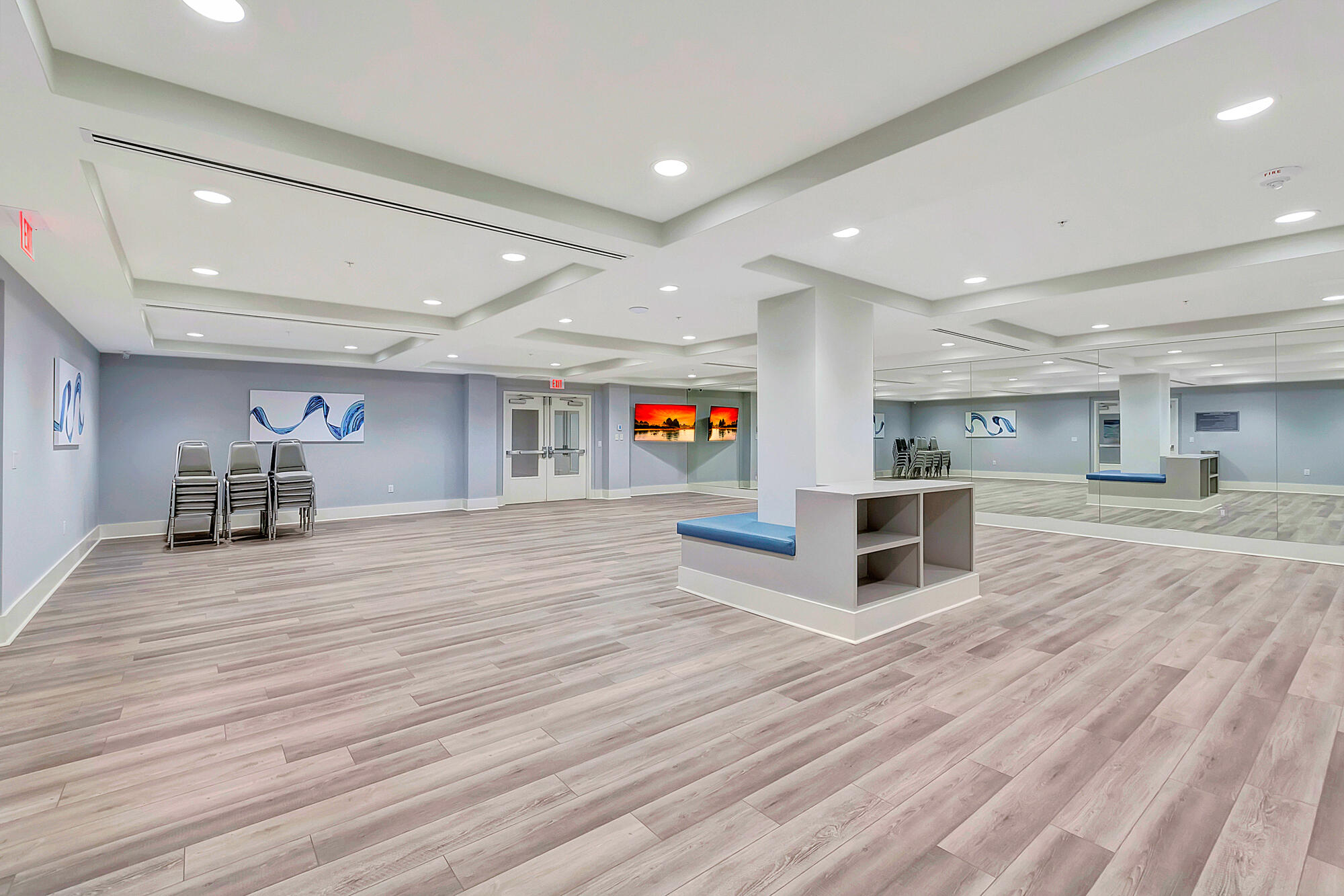 6037 Pointe Regal Circle 207