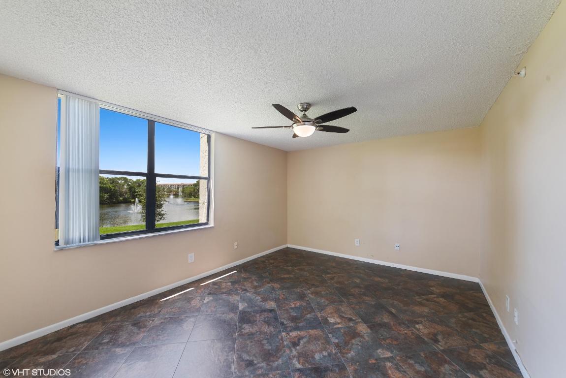 820 Lavers Circle G208, Delray Beach Unit: G208