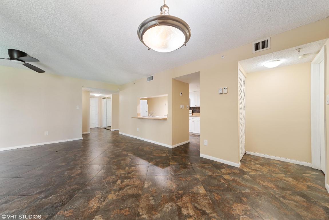 820 Lavers Circle G208, Delray Beach Unit: G208