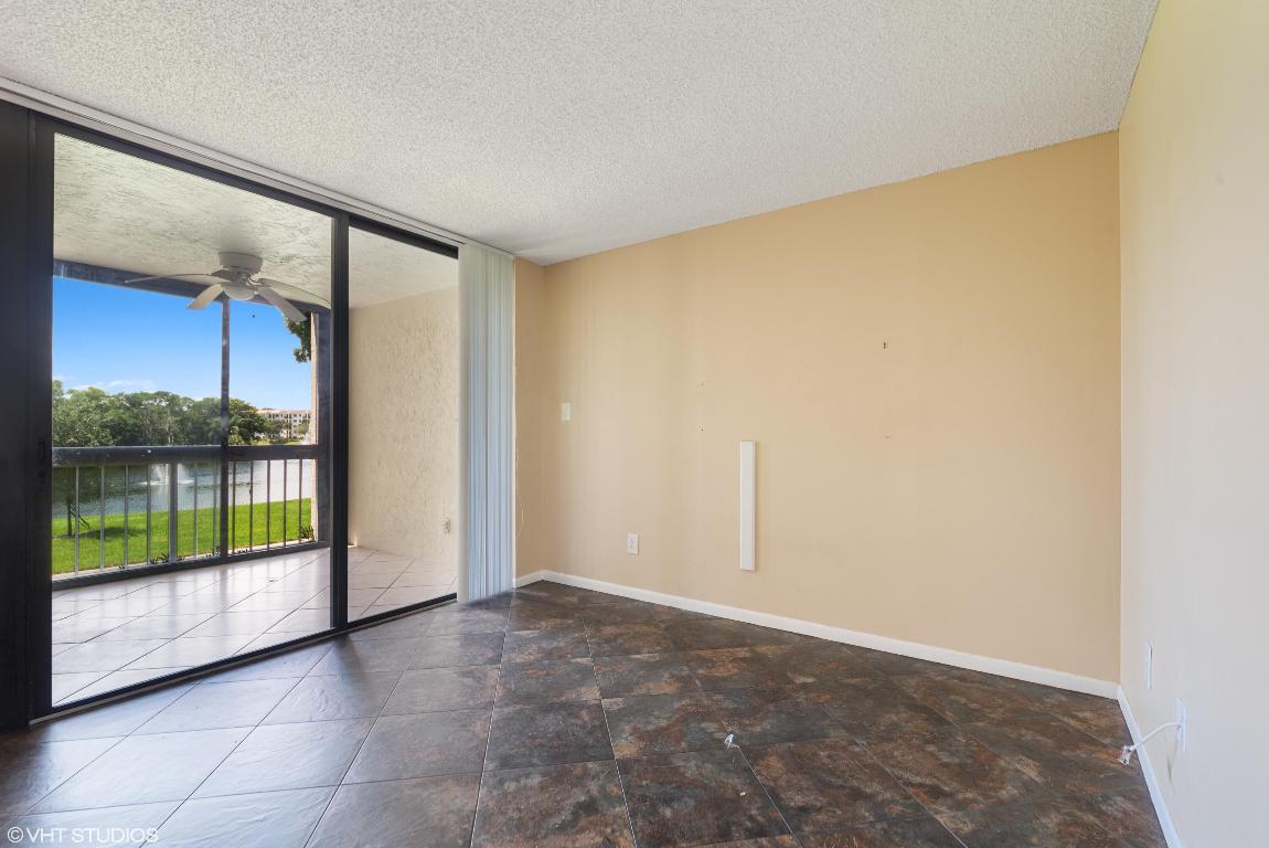 820 Lavers Circle G208, Delray Beach Unit: G208