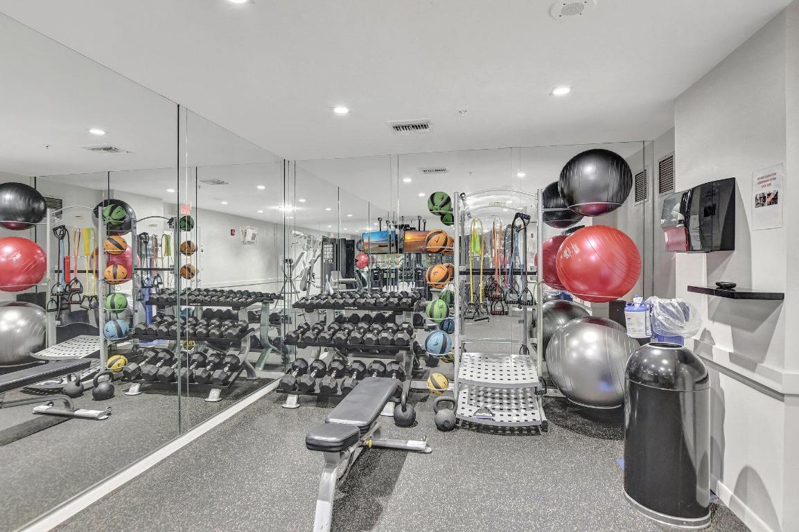 3912 S Ocean Boulevard 907, Highland Beach Unit: 907