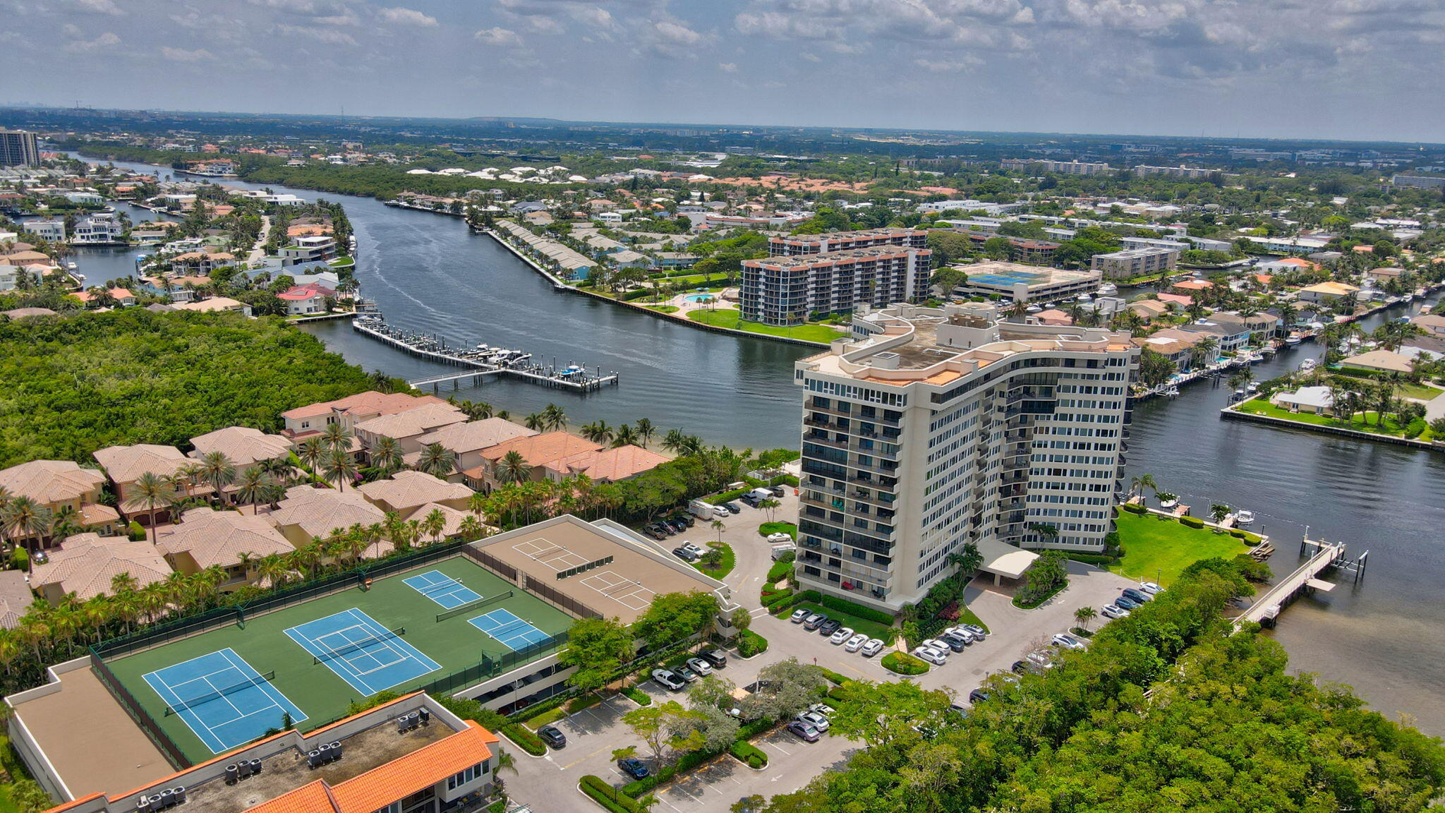 3912 S Ocean Boulevard 907, Highland Beach Unit: 907