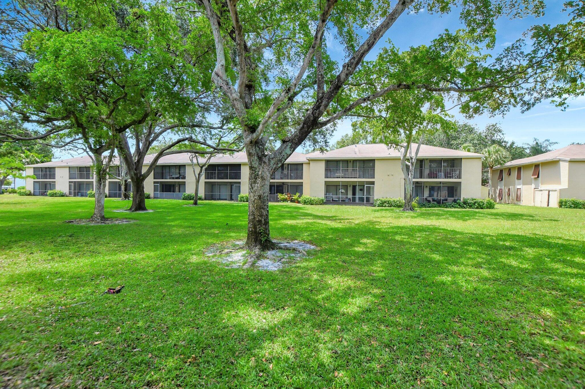 3939 NE 5th Avenue A107