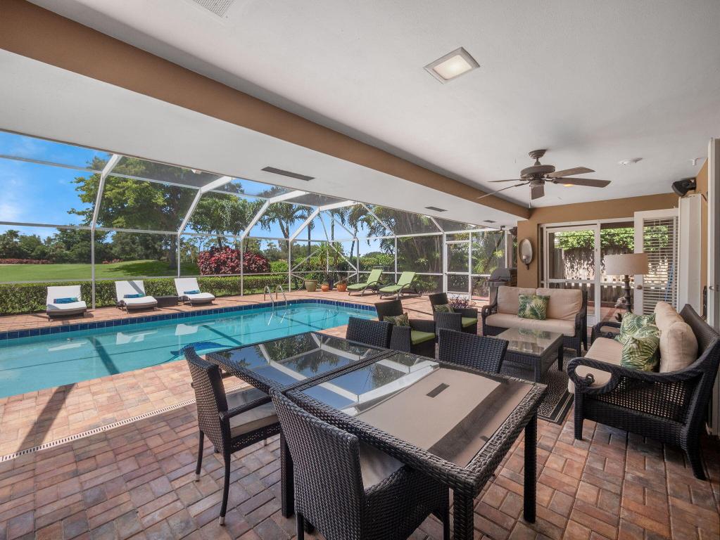 335 Glenbrook Drive, Atlantis