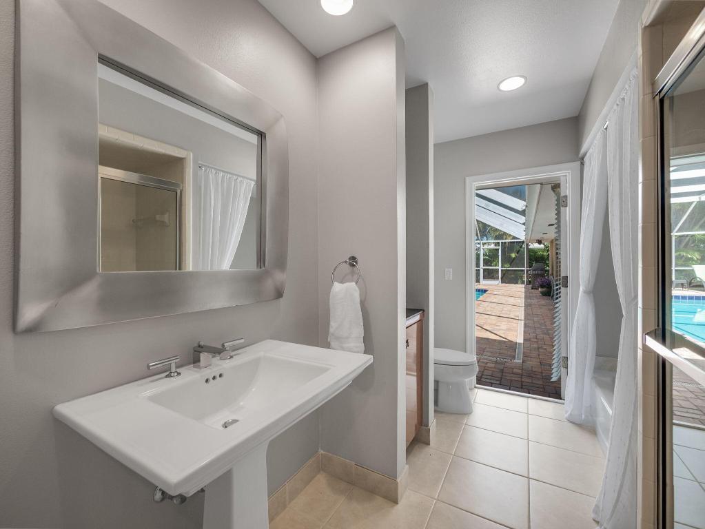 335 Glenbrook Drive, Atlantis