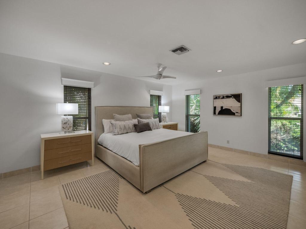 335 Glenbrook Drive, Atlantis