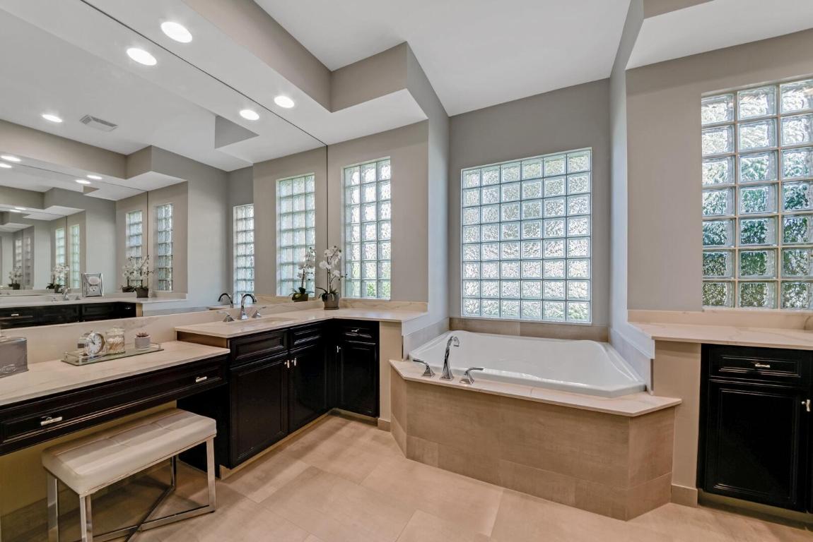 8903 Rockridge Glen Cove, Boynton Beach