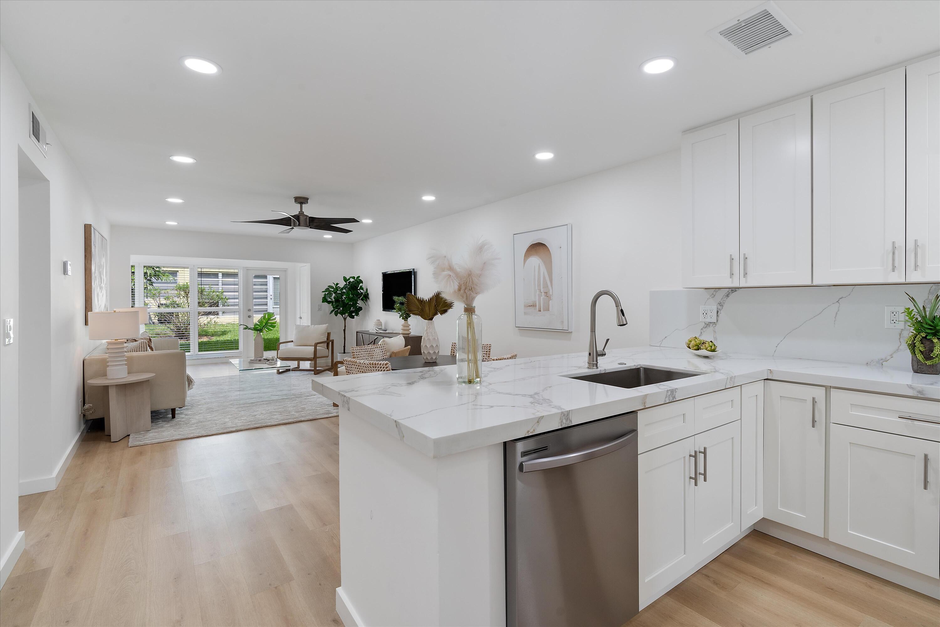 1021 Del Aire Court 101