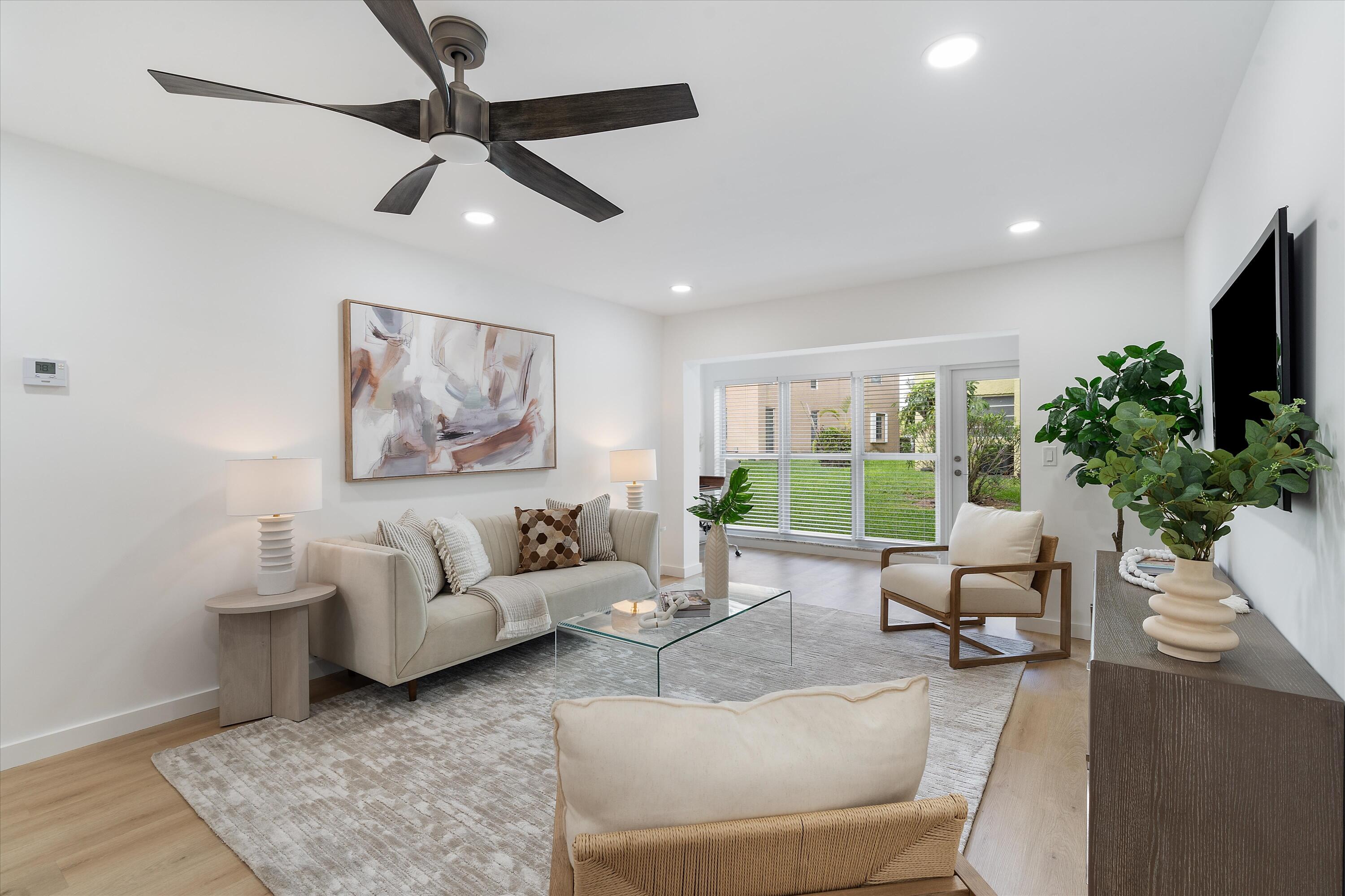 1021 Del Aire Court 101