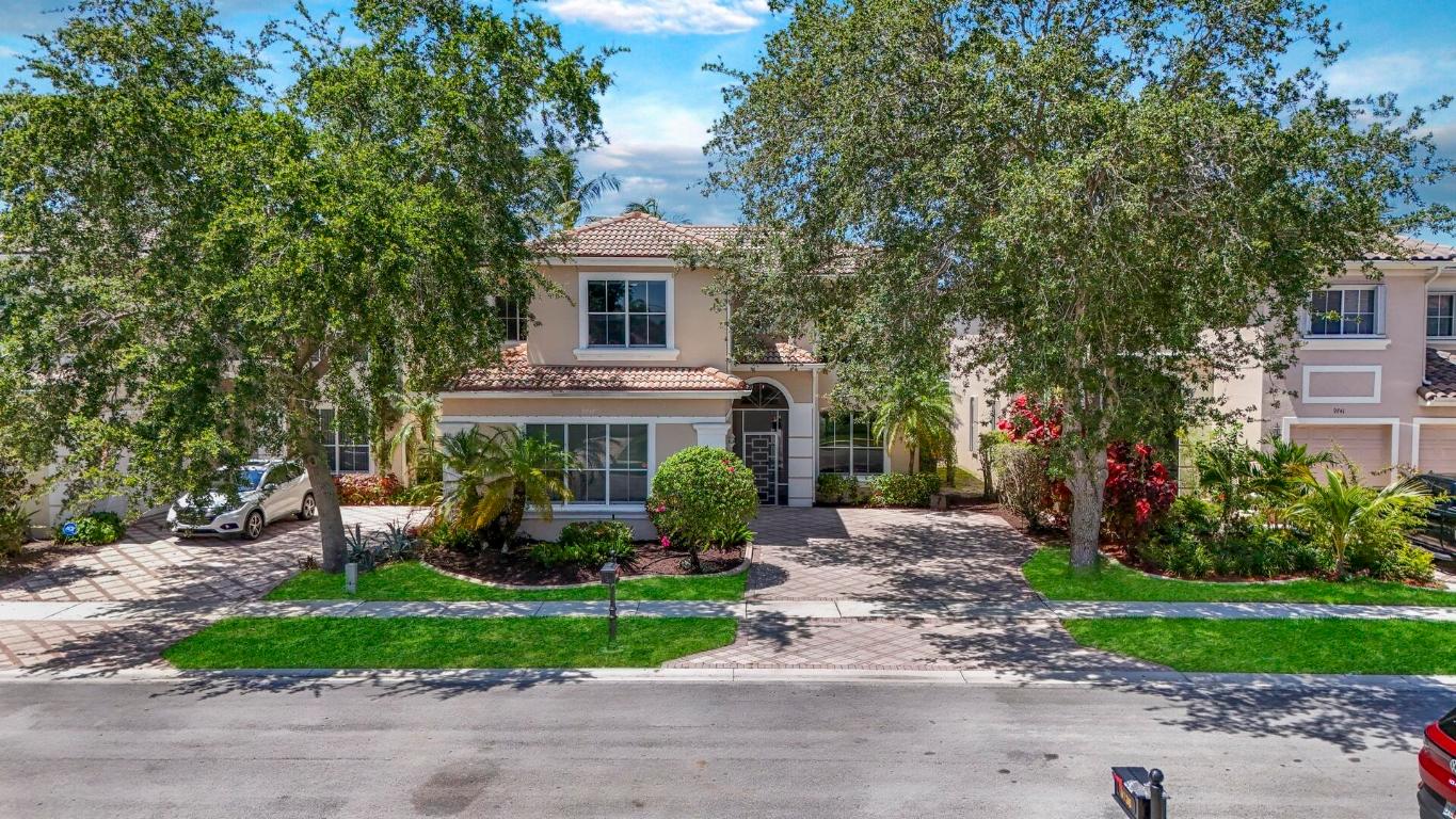 9737 Vineyard Court, Boca Raton
