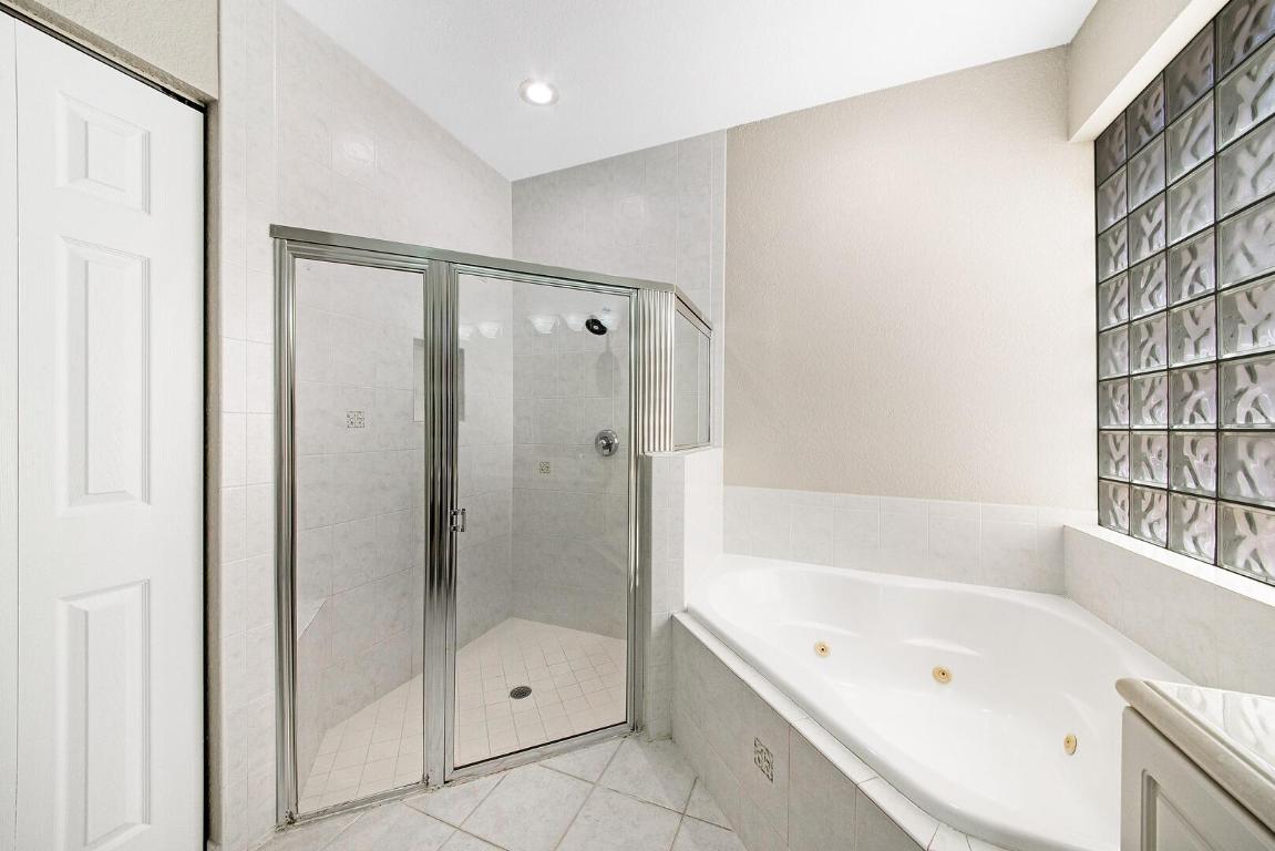 9737 Vineyard Court, Boca Raton