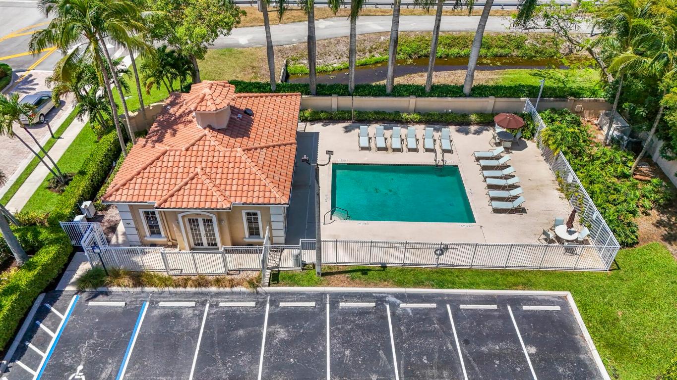 9737 Vineyard Court, Boca Raton