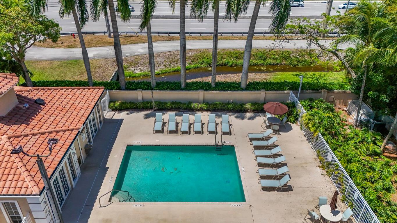 9737 Vineyard Court, Boca Raton