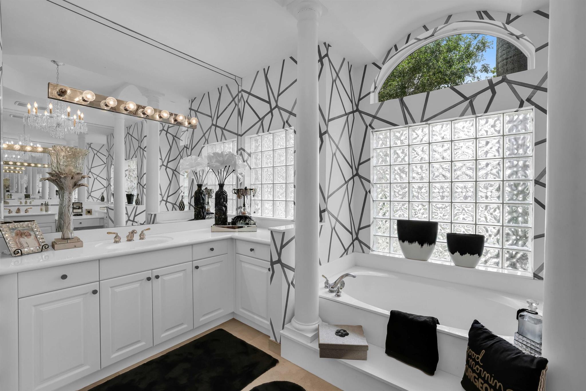 19486 Saturnia Lakes Drive