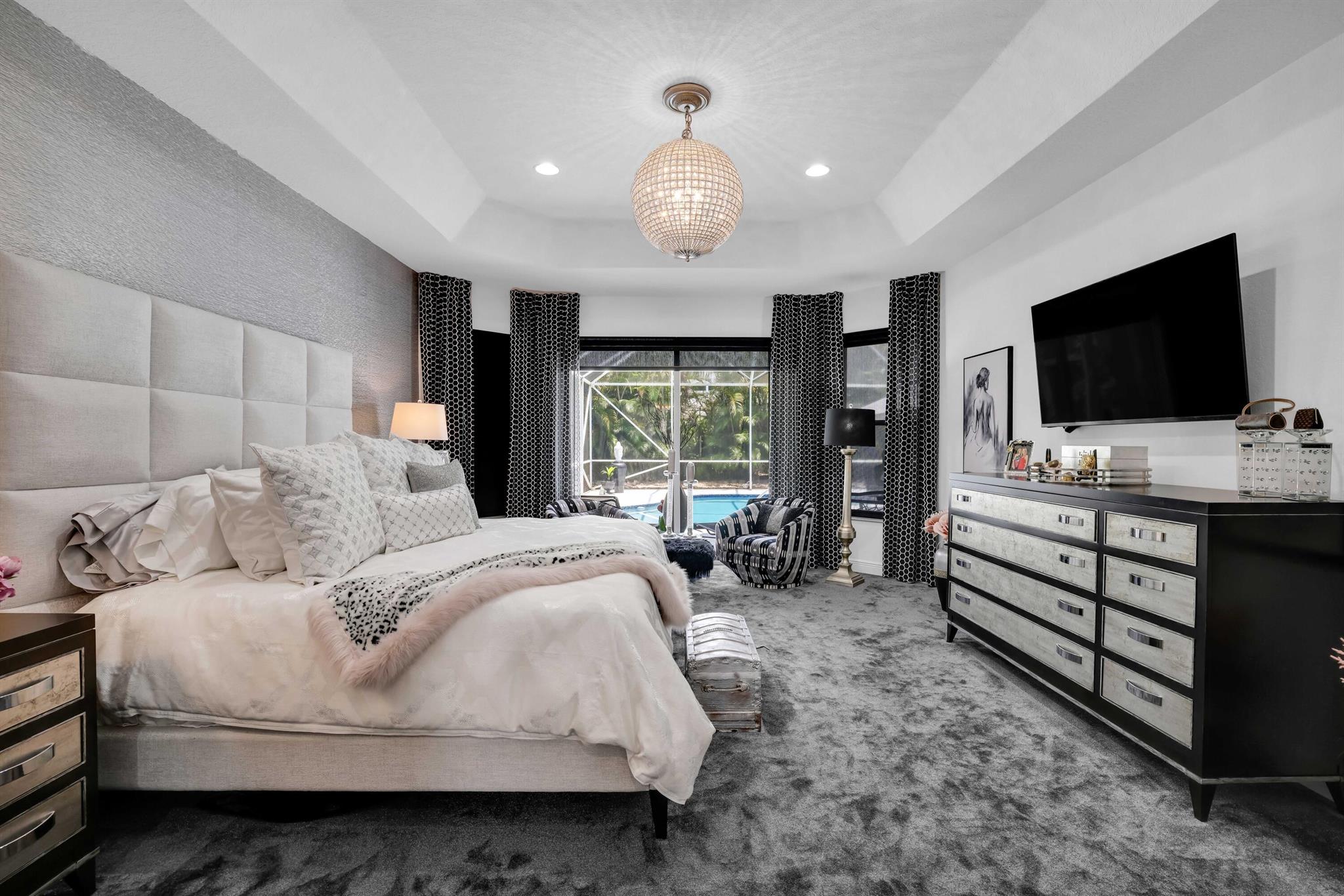 19486 Saturnia Lakes Drive