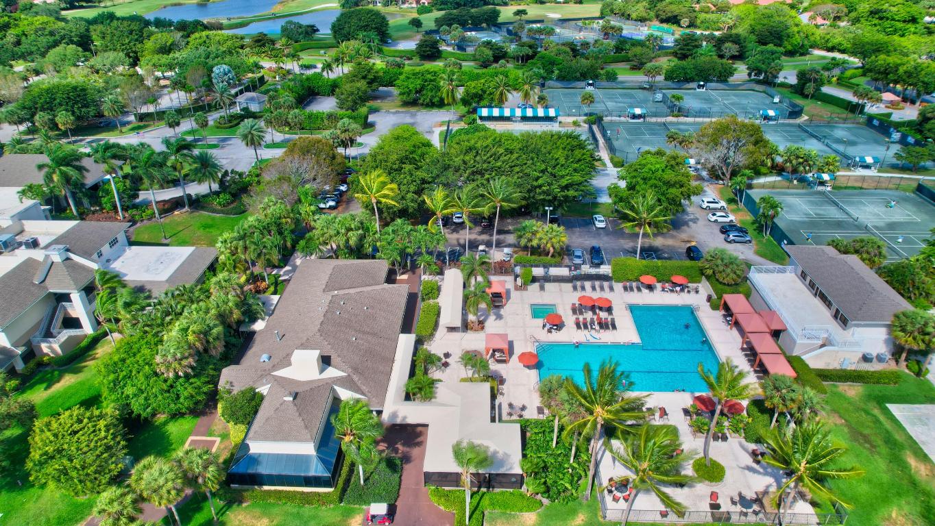 5560 Fairway Park Drive 102, Boynton Beach Unit: 102