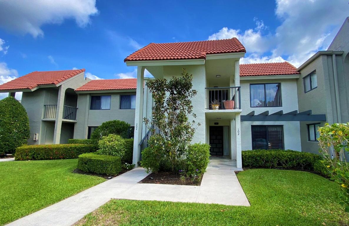 5560 Fairway Park Drive 102, Boynton Beach Unit: 102