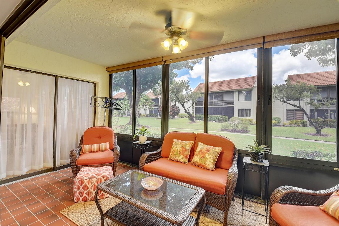 5560 Fairway Park Drive 102, Boynton Beach Unit: 102