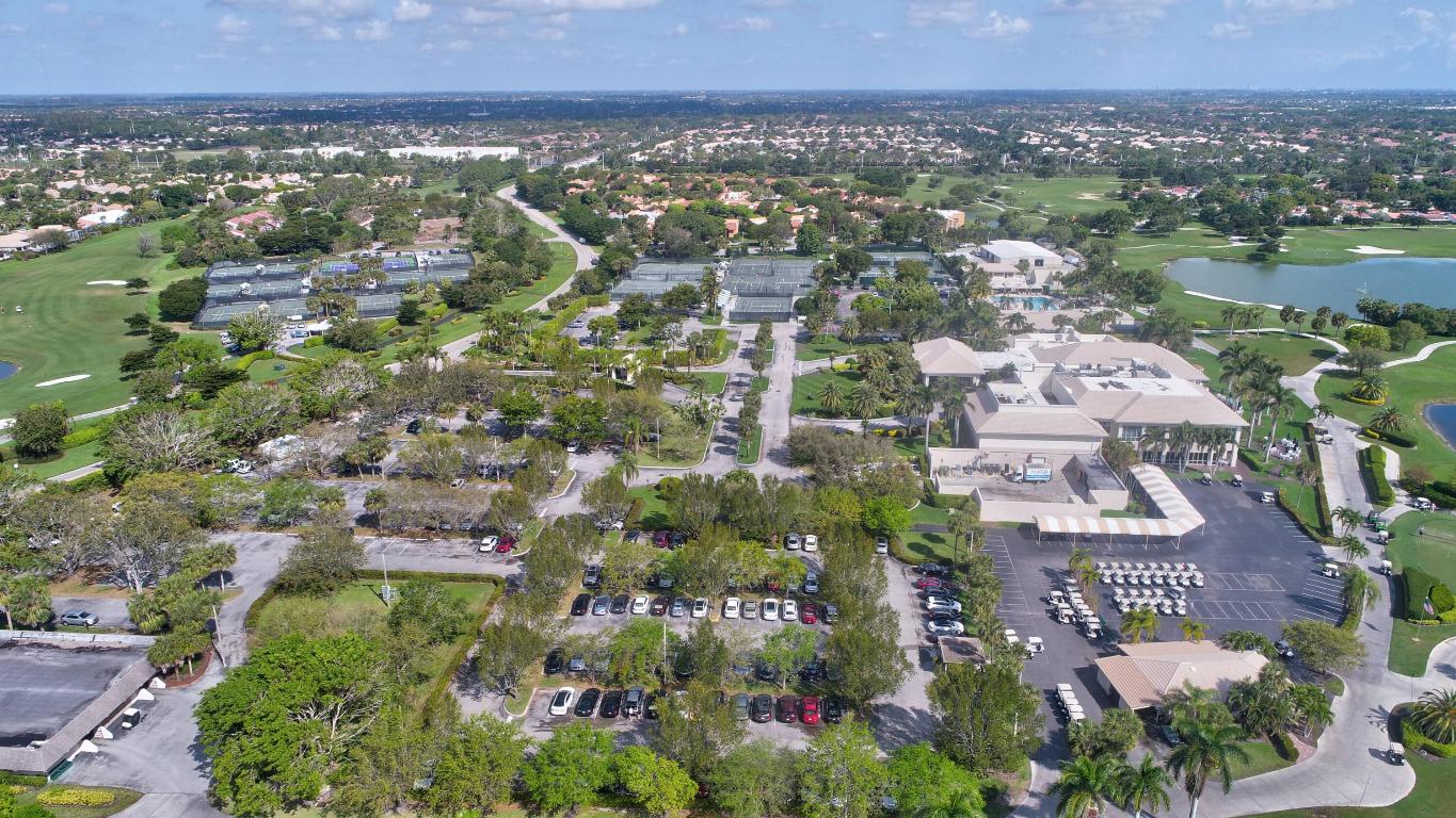 5560 Fairway Park Drive 102, Boynton Beach Unit: 102