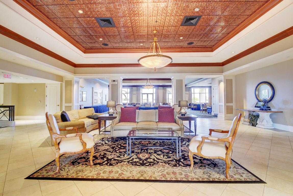 5560 Fairway Park Drive 102, Boynton Beach Unit: 102