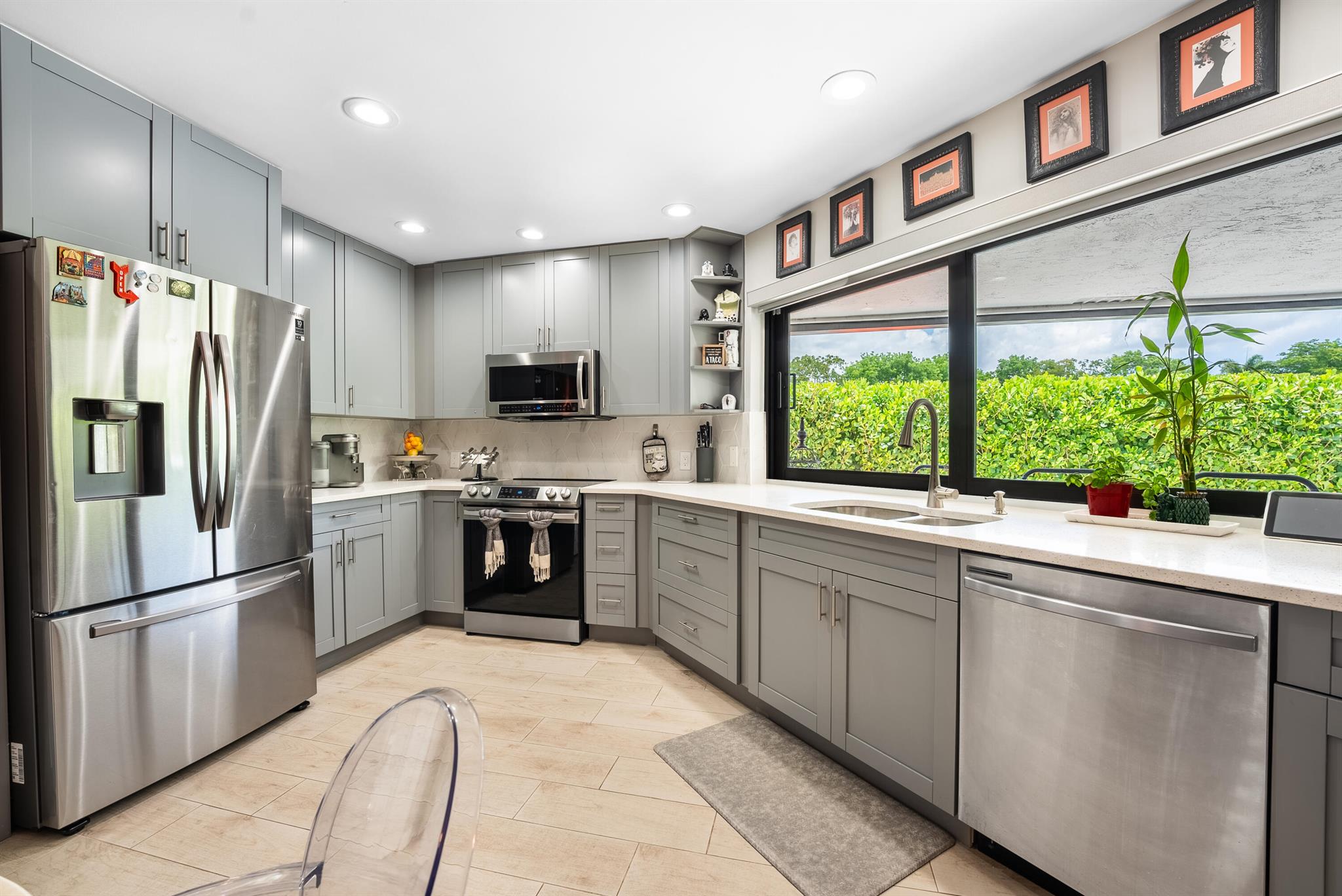2525 NW 31st Street