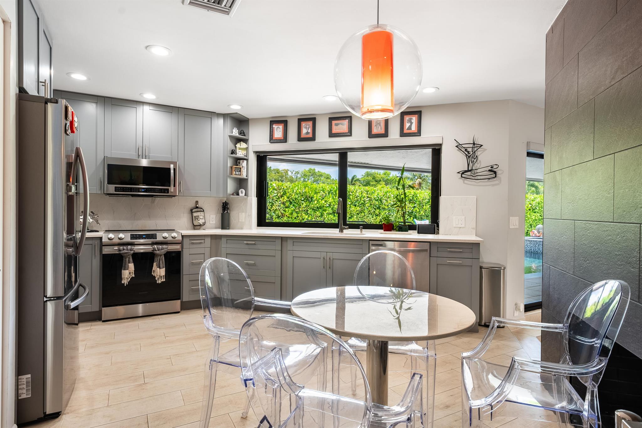 2525 NW 31st Street