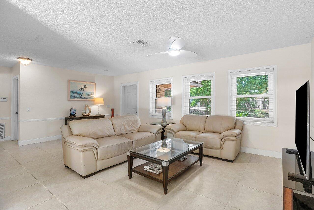 960 SW 20th Street