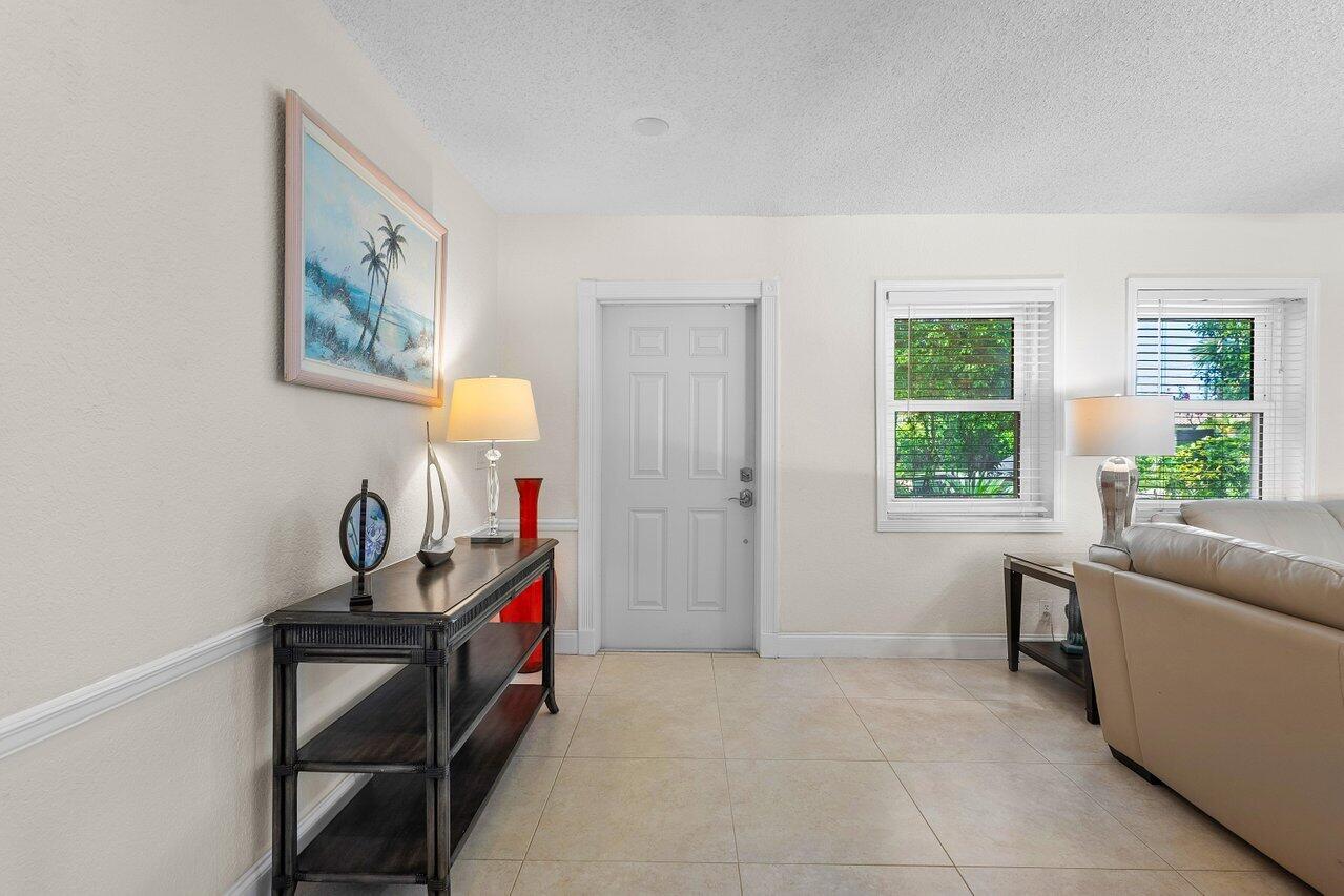 960 SW 20th Street