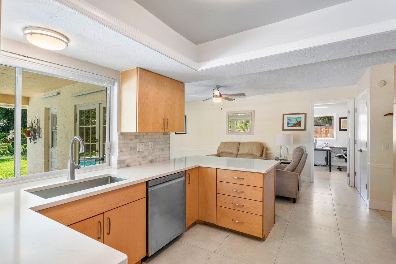 960 SW 20th Street