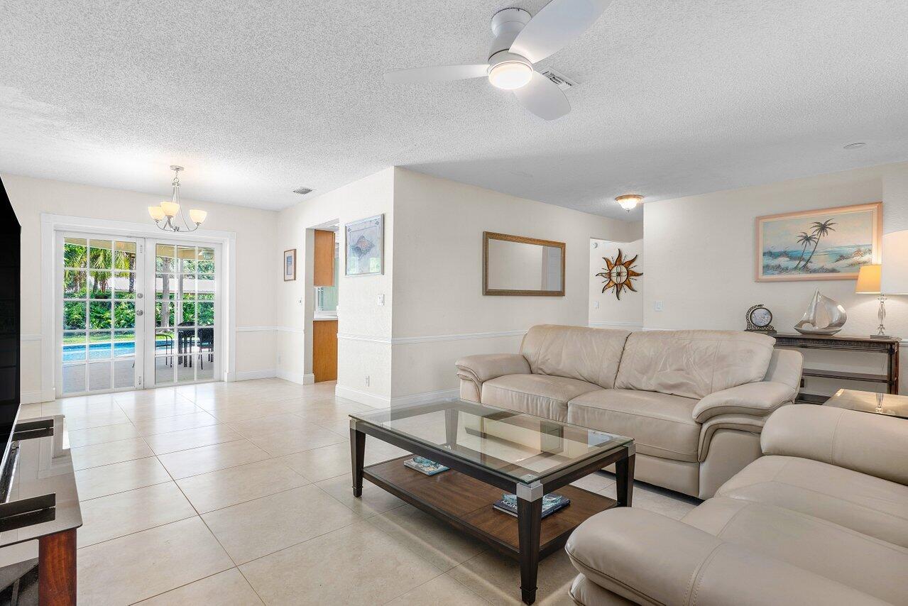960 SW 20th Street