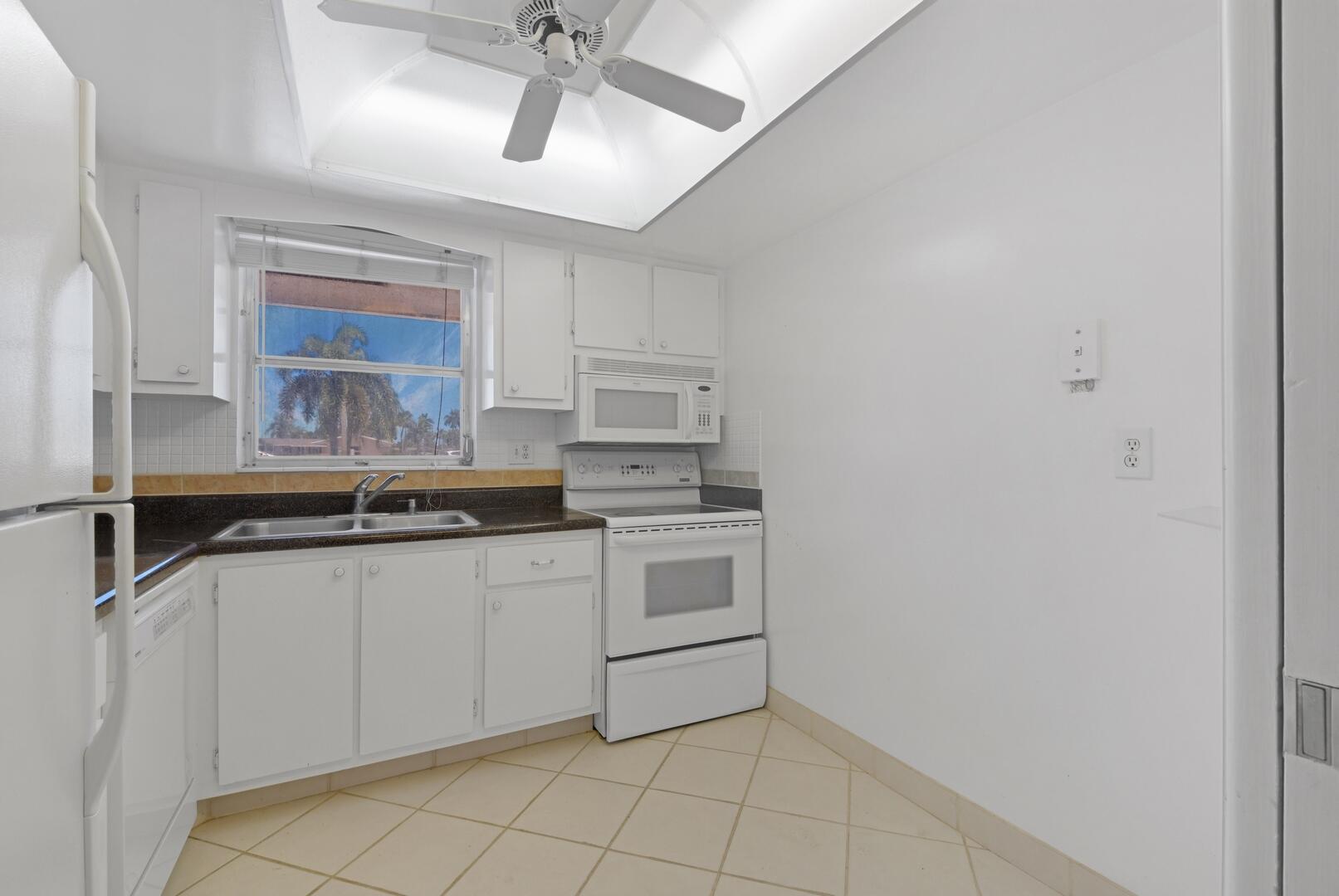 2581 Dudley Drive W D, West Palm Beach Unit: D