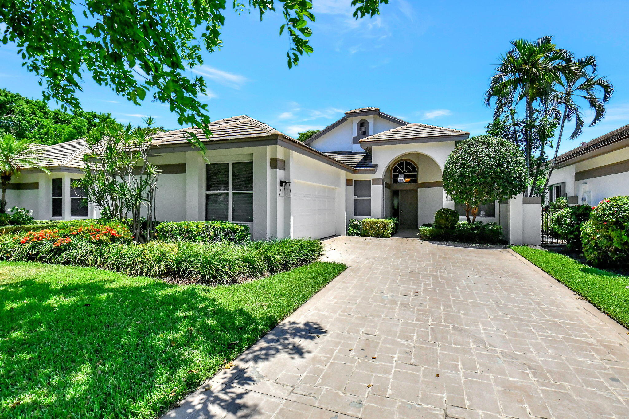 5474 NW 20th Avenue