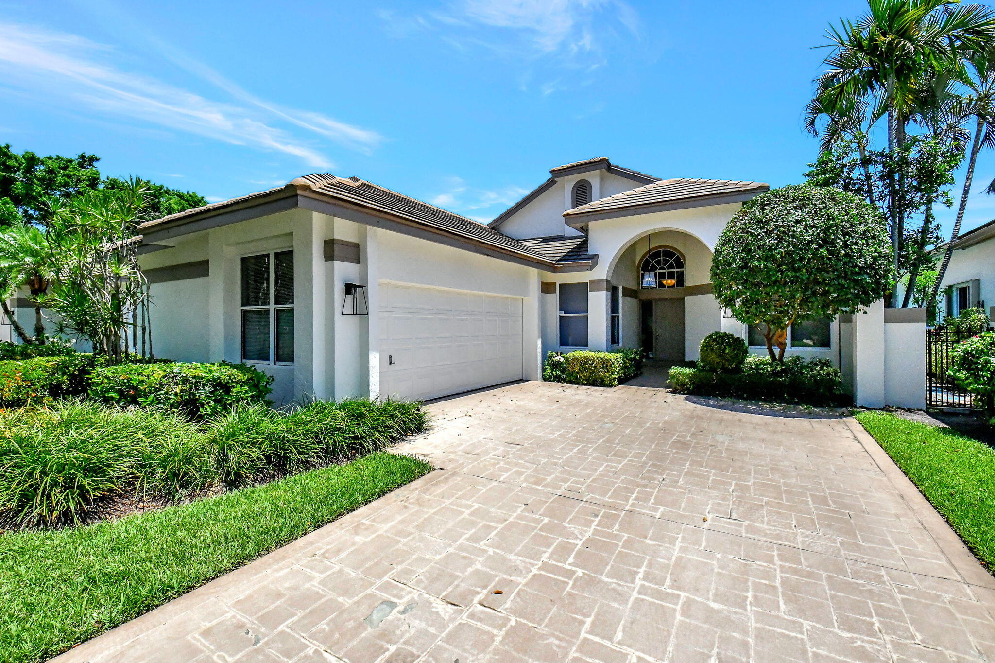 5474 NW 20th Avenue