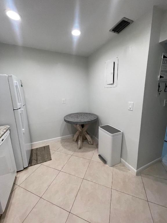 612 SW Natura Boulevard B, Deerfield Beach Unit: B