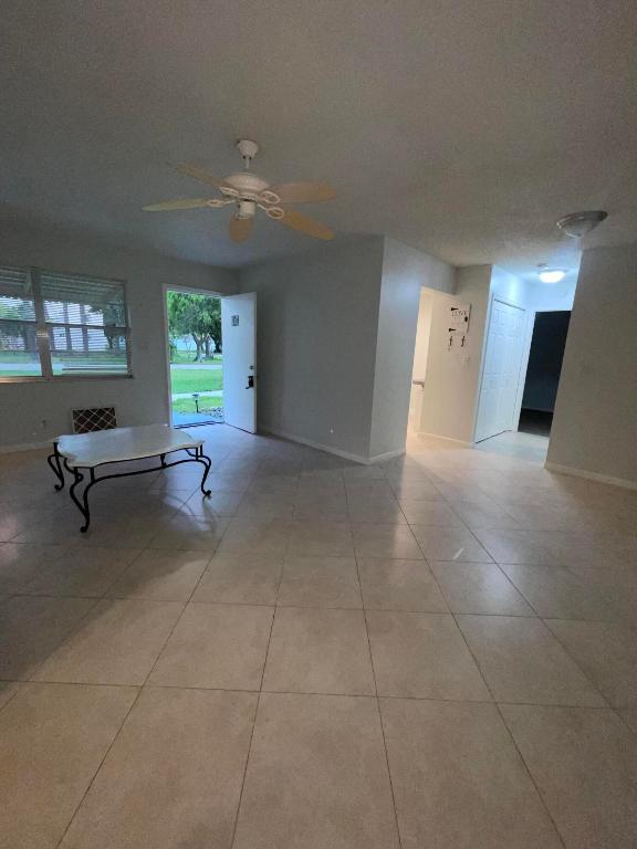 612 SW Natura Boulevard B, Deerfield Beach Unit: B