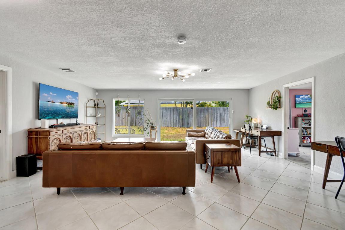 1289 SW 7th Street, Boca Raton